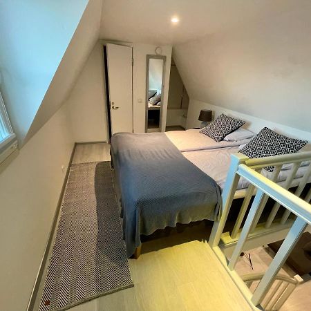 Luxury Penthouse With Terrace & Sauna In Old Town Tallinn Exterior photo