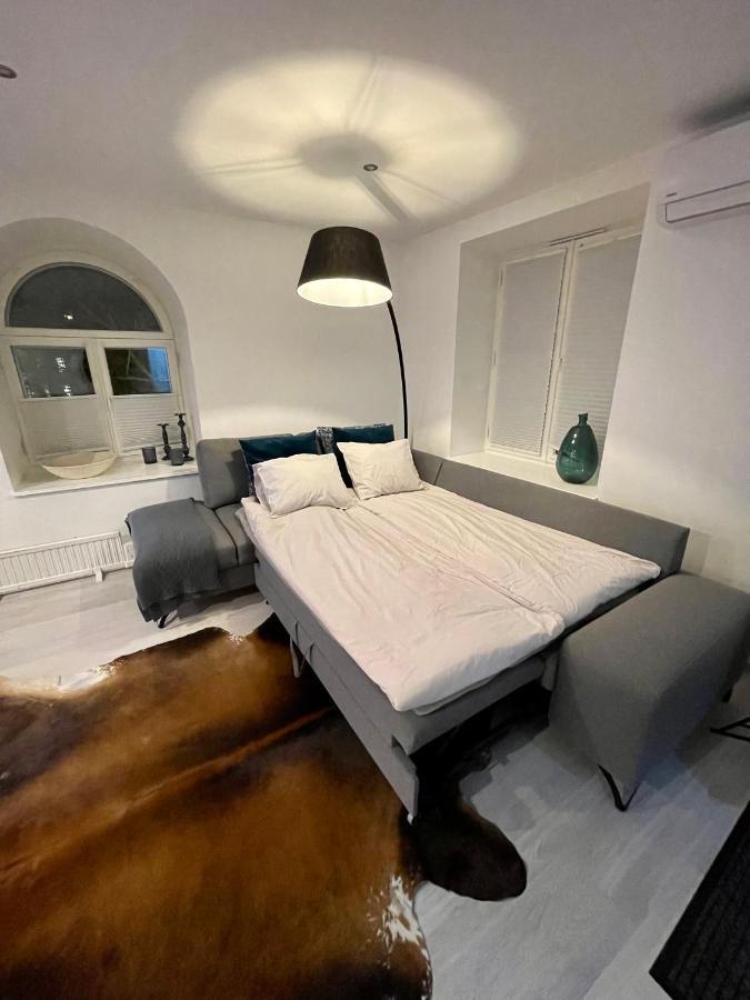 Luxury Penthouse With Terrace & Sauna In Old Town Tallinn Exterior photo