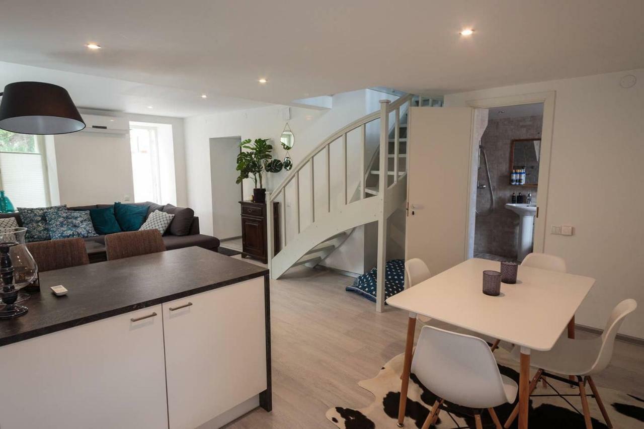 Luxury Penthouse With Terrace & Sauna In Old Town Tallinn Exterior photo